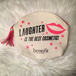 NWOT BENEFIT COSMETICS Makeup Bag